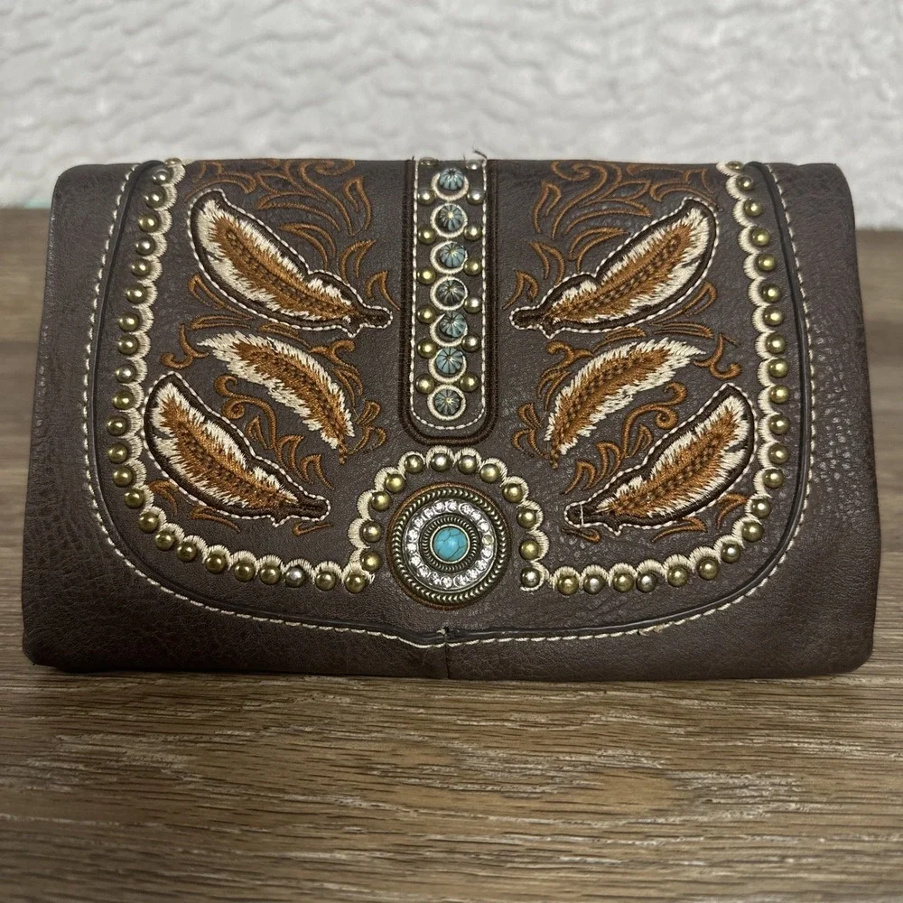 American Bling Clutch Purse Wallet Brown Embroidered Native Design Rhinestone